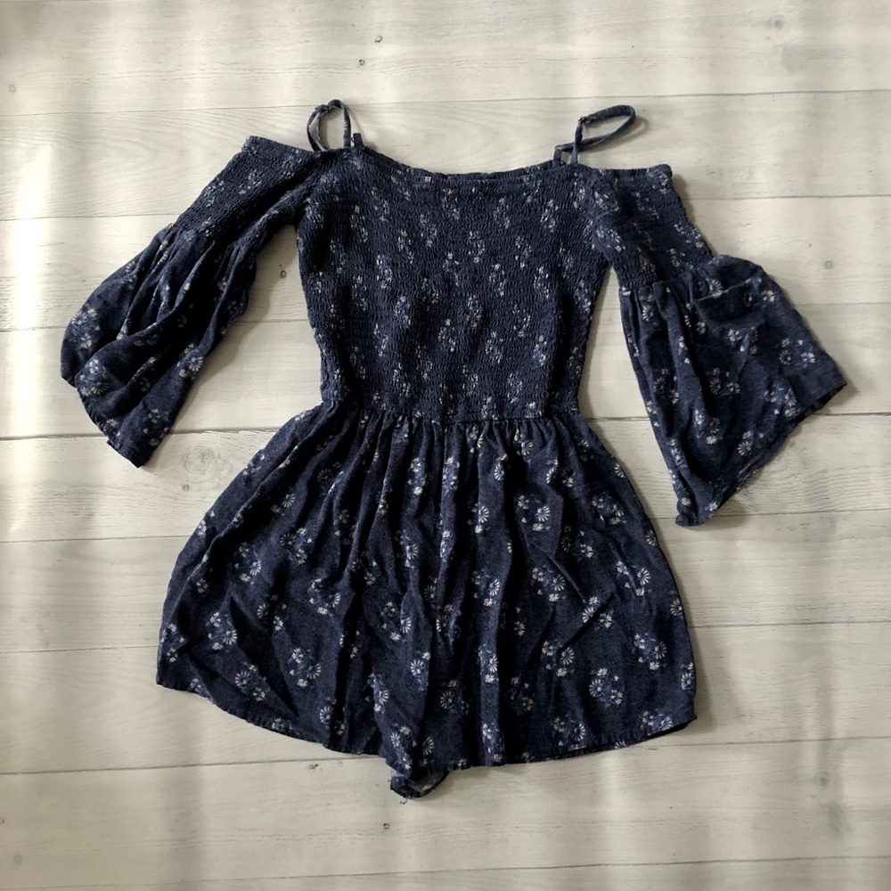 Hollister romper